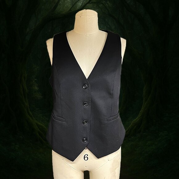 Because of Alice Boxy Waistcoat - Picture 1 of 8